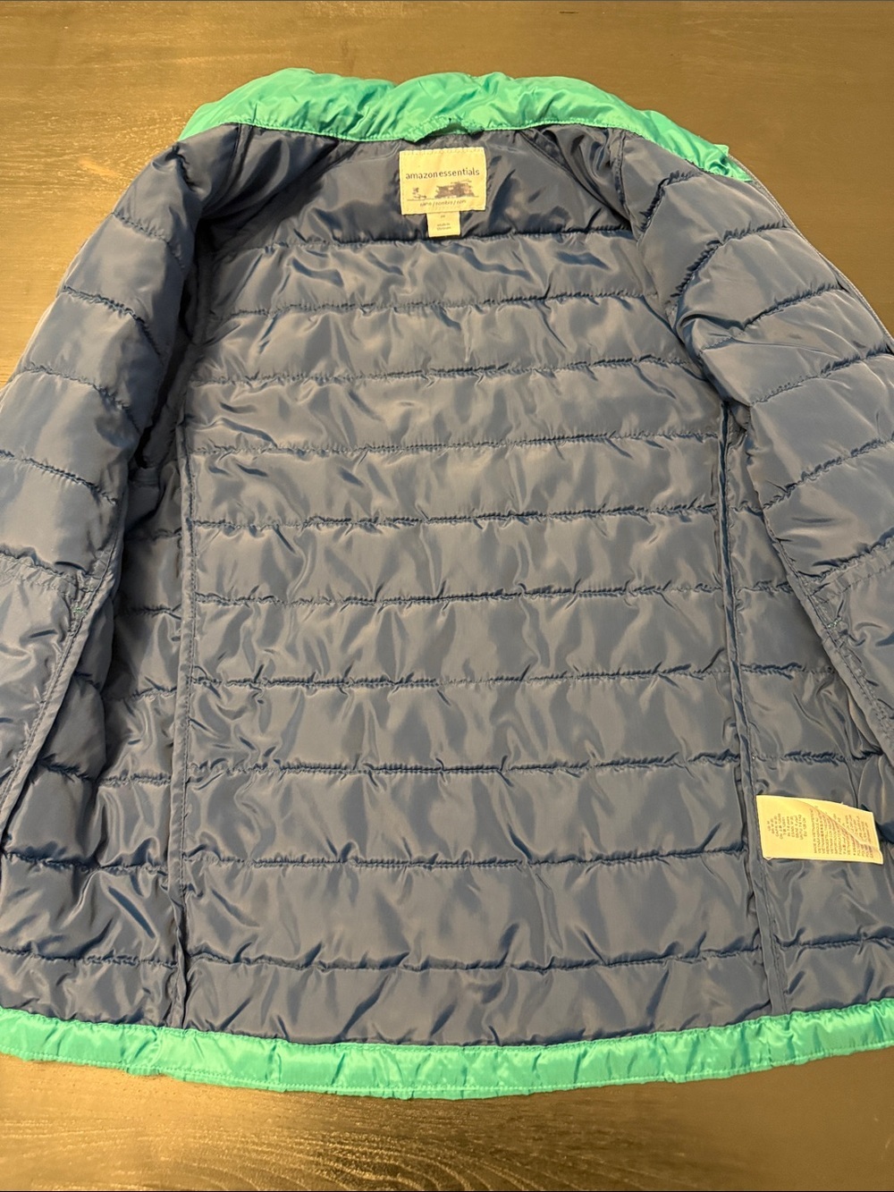 Amazon essentials Kids Teal Lightweight Puffer Jacket -boys medium - Picture 2 of 6